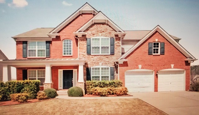 Your Home away from Home - 5mi from Ashton Gardens & 10mi from Lake Lanier