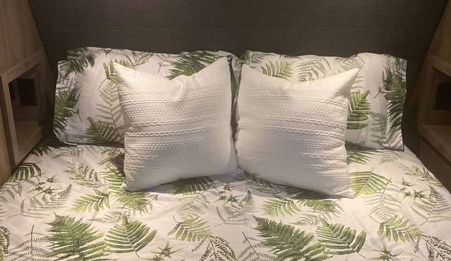 Your Home Away: Prime Accommodations for Traveling Pros Seeking Relaxing Stay!