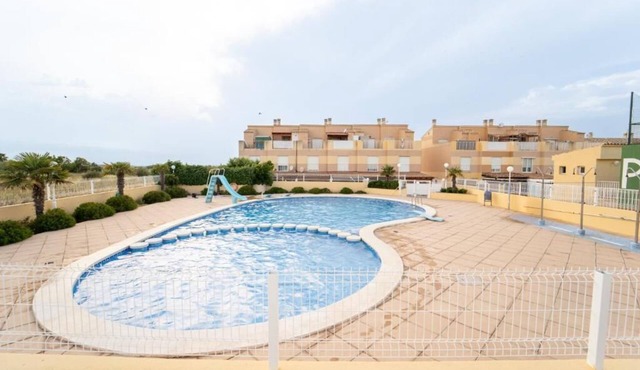 Your house by the sea in townhouse with pool in Almazora