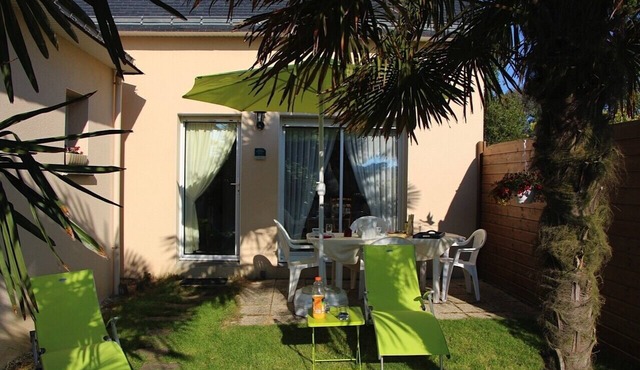 Your house loan of the sea. Beautiful decoration.