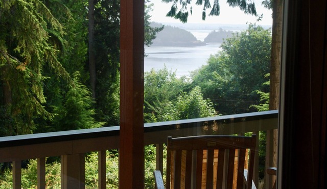 Your Island View Perch to Watch Boats and Birds from 2 Decks - On Guemes Island