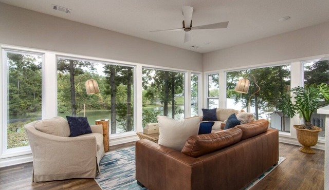 Your Lake Balboa Oasis: Luxury Meets Nature