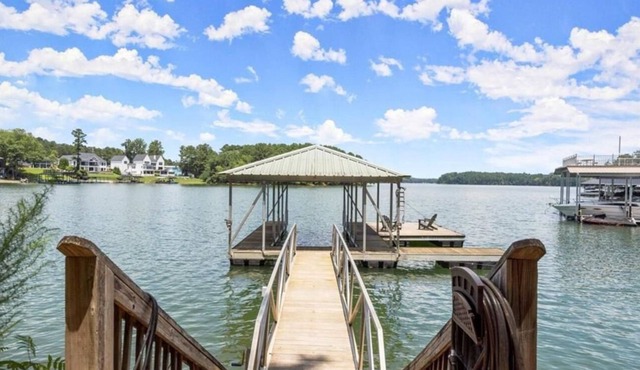 Your Lakefront Vacation Awaits, Cumming, Georgia