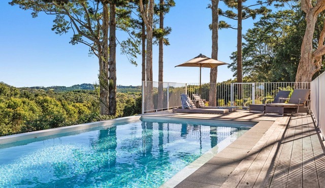 Your Luxury Escape - The Valley