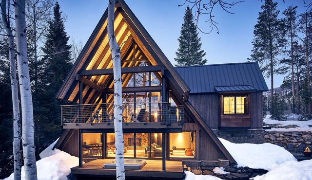 Your Modern Steamboat Retreat — Gather, Relax, and Unwind. Near Thunderhead Lift