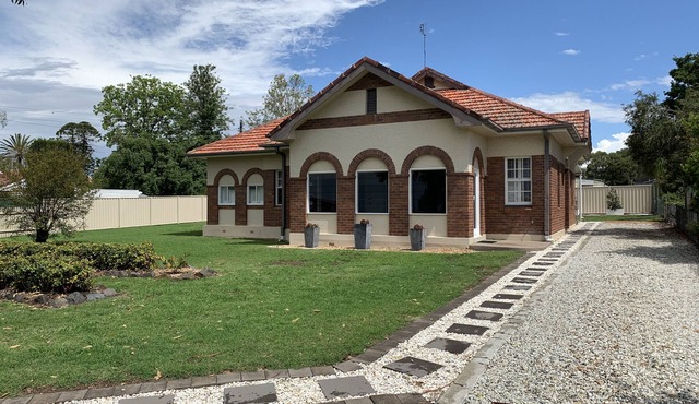 Your Own Art Deco Home in Warwick