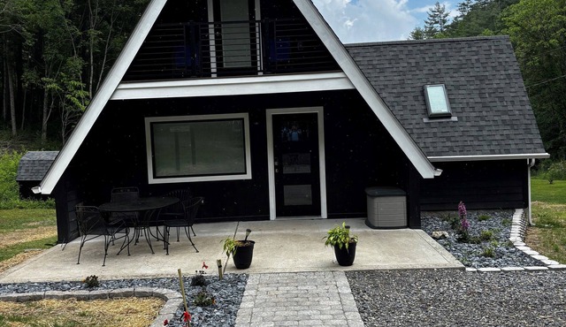 Your own cabin in Southern WV on 65 acres close to golf, skiing, ATV, and more!