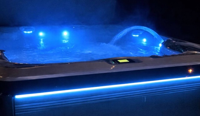 Your Own Private Spa Near Chicago Barrel Sauna + Saltwater Hot Tub Sleeps 10