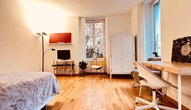 Your own private studio apartment with a beautiful garden