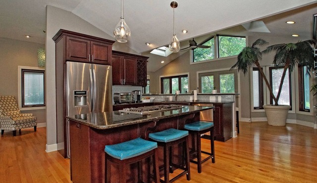 Your own suburban oasis on Cleveland's West Side