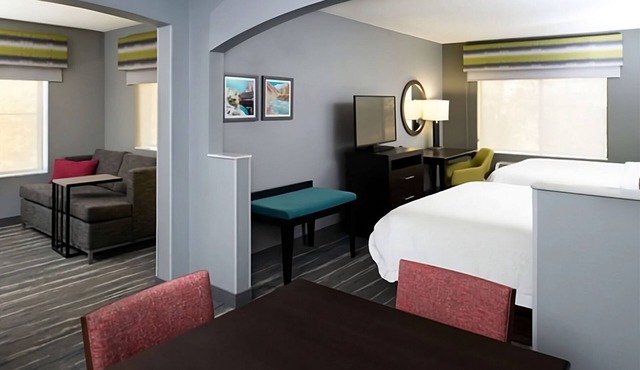 Your Peaceful Mountain Escape! Free Breakfast, Indoor Pool, Free Parking!