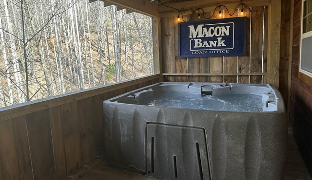 Your Perfect Asheville Escape: Frisky Cabin