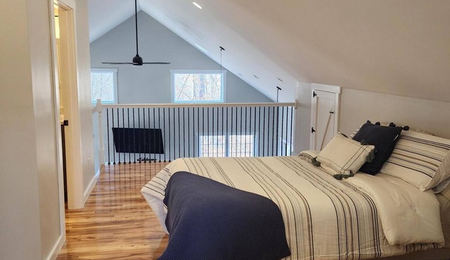 Your Perfect Lake Cumberland Getaway Awaits! Minutes from Lake Access Point.