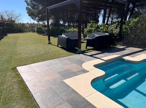 Your Pet-friendly Home In Sant Pol