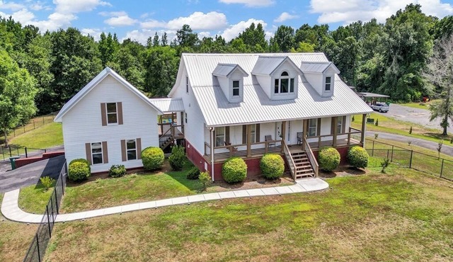 Your Private Pool Paradise: Luxury Retreat Minutes from Smith Lake