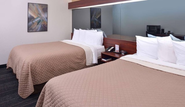 Your Relaxation Destination: Complimentary Breakfast, Budget-Friendly