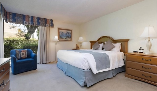 Your Relaxing Getaway Awaits! Fully-Equipped Kitchen Ideal for Outdoor Explorers