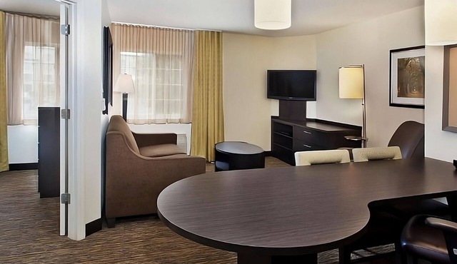 Your Relaxing Getaway Awaits! Pet-Friendly unit, near Buffalo Ridge Park