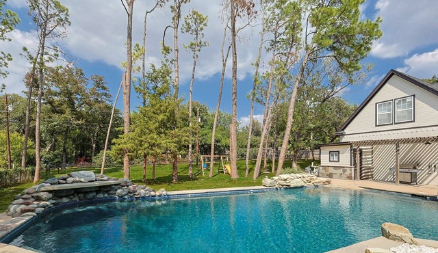 Your Rustic Retreat | Backyard Oasis, Pool, Patio
