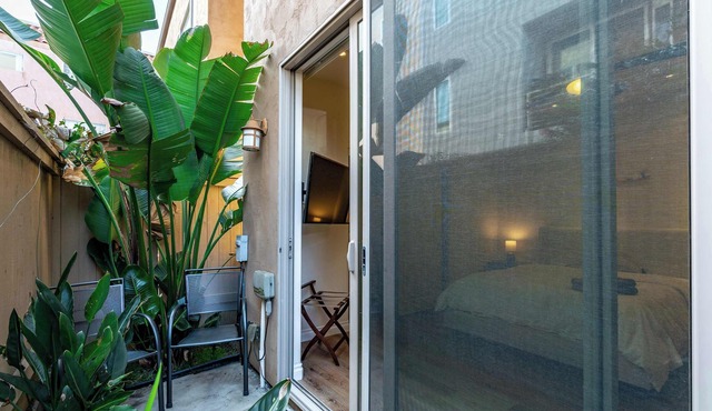 Your San Diego Studio - Free Parking, Pet-Friendly, Private Patio