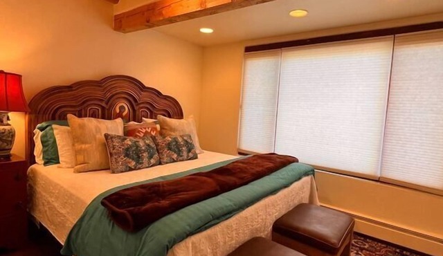 Your Sanctuary Retreat Near Santa Fe
