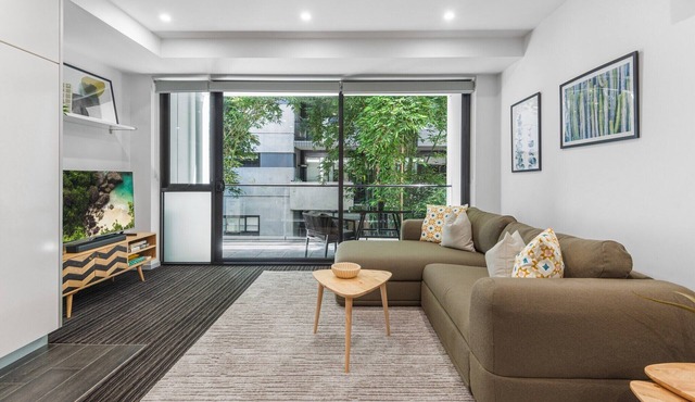 Your St Kilda Escape - Modern, Private and Central