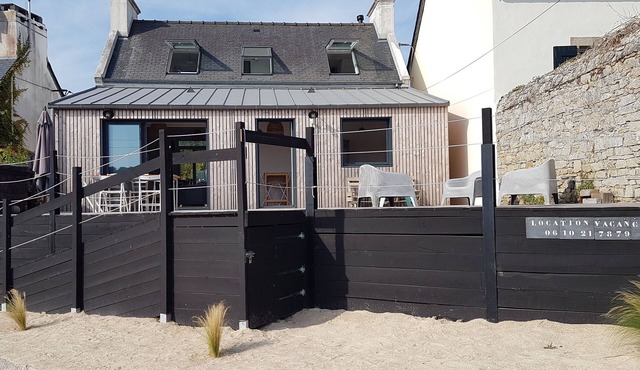 Your terrace overlooking the sea between Finistère and the Pink Granite Coast