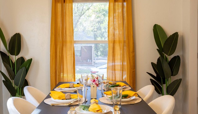 Your UF Getaway: 1 Block from Campus & Stadium - 4 BD Haven