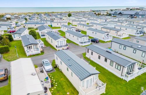 Your Ultimate Holiday Rental at Pevensey Bay 35 Woodland Walk