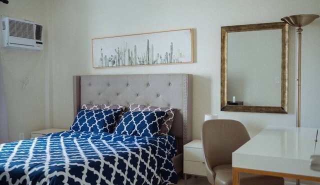 YOUR VACATION HOME! NEAR THE BEACH