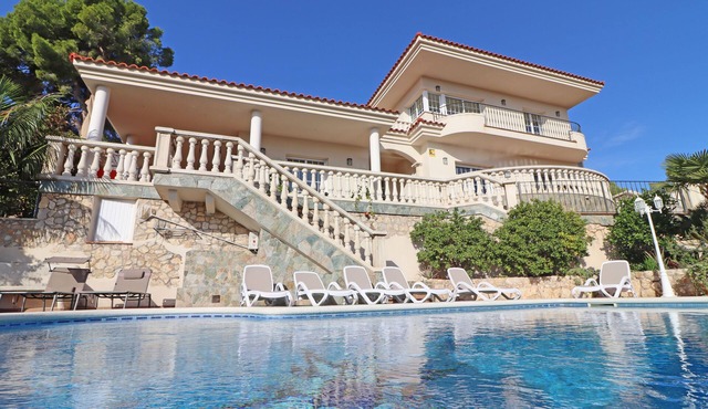 Your vacation home with private pool in Calafell, Costa Dorada