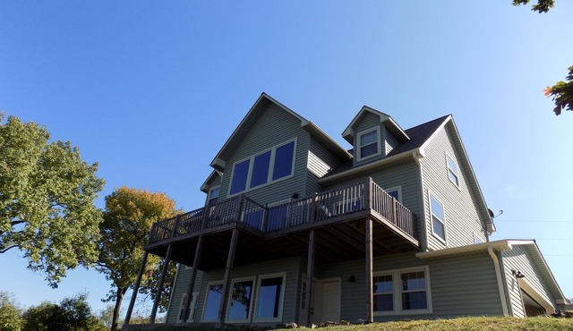 Your Vacation Home With A Beautiful Lake View
