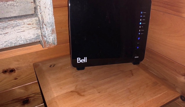 Your Vacation Retreat - Lakebreeze Cottage on Cameron Lake