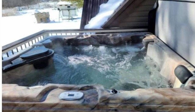 Your winter getaway- with a hot tub!nn