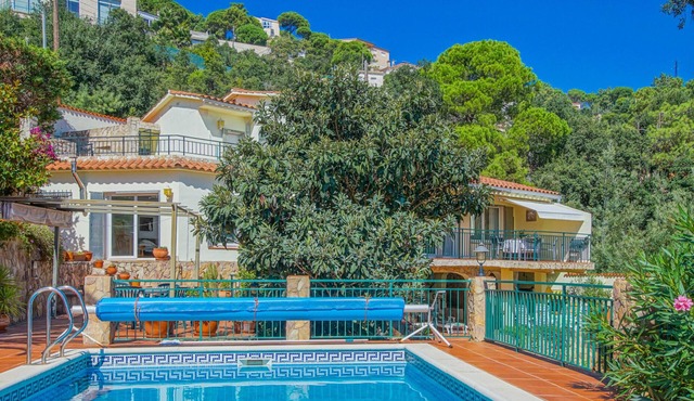 Yourhouseinspain-Petunia, 2000m2 garden, sea view, private pool protected from view