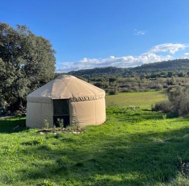 Yourte à la ferme des Bréguières