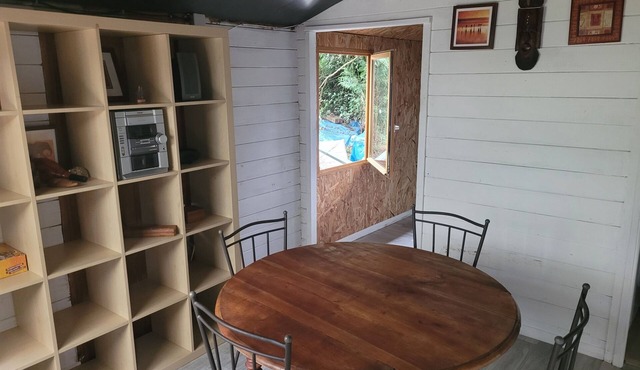 Yourte et Chalet Avec Piscine sur Terrain de 1000m2