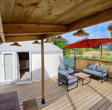 Yourte - Terracotta - Climatisée -Les Belles Ouvrières