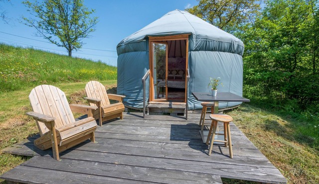 Yourtissimo - La Maison Rouge