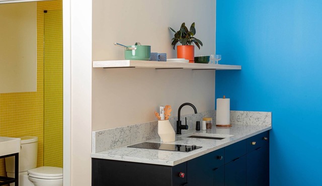 Yowie - Suite 306 Hideaway King