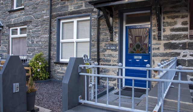 YR ADFA (THE RETREAT), family friendly in Blaenau Ffestiniog