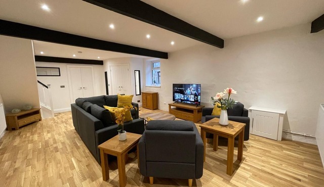 Yr Hen Bopty (The Old Bakery)