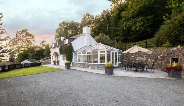 Ysgubor Illtyd - The Barn