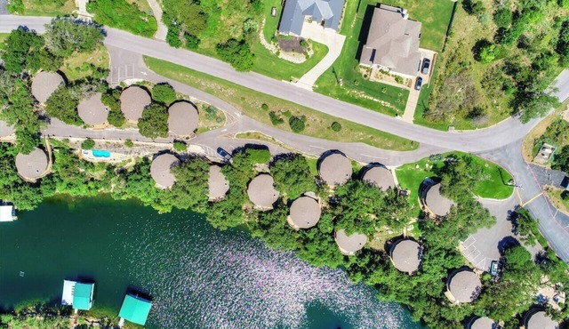 Yucca #18 - Treetop Haven with Pool Access