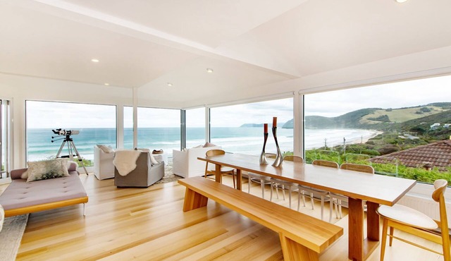 Yumba - Beach Views on the Great Ocean Road