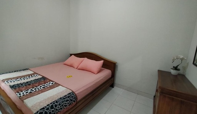 Yura House