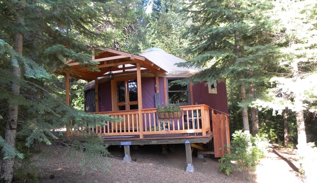 Yurt Located in a Quiet Ranch Area