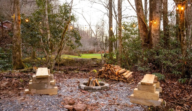 Yurt Stay - Sauna - Creek View - Firepit