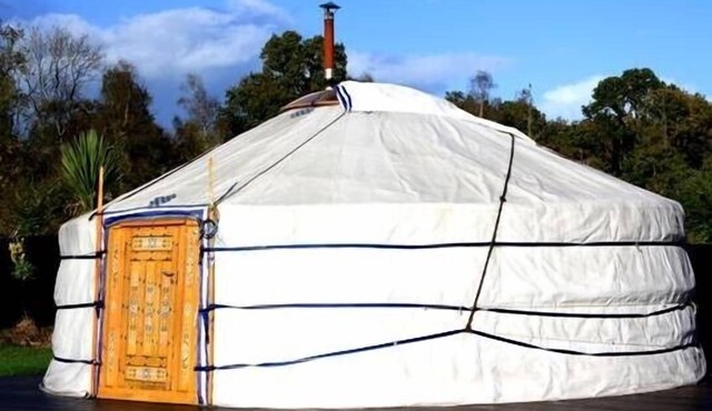 yurts near saint malo, sea, Mont Saint Michel and emerald coast