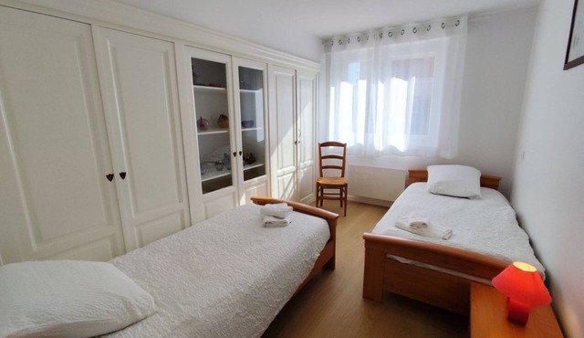 Yvéro 2 bedroom ground floor apartment Quend plage